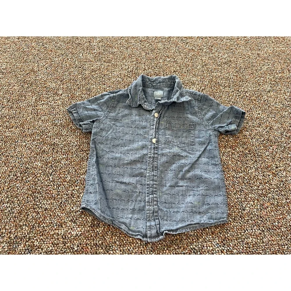 Baby Gap Boys‎ Shark Patterned Button Up Shirt 3Y